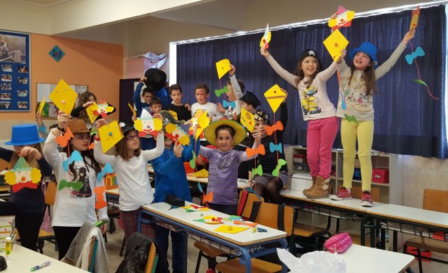 image-b55bf55caf48e5bc437b04ca84d2914177182523abf824289bc249d1000c36fa-V