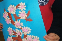 Η αμυγδαλιά ενέπνευσε εικαστικά τους μικρούς καλλιτέχνες του Νηπιαγωγείου μας (6)