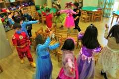 Αποκριάτικο ξεφάντωμα! (2)