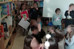 Κυνήγι θησαυρού στη βιβλιοθήκη! (9)