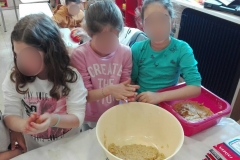 Πασχαλινά κουλουράκια (2)