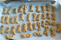 Πασχαλινά κουλουράκια (8)