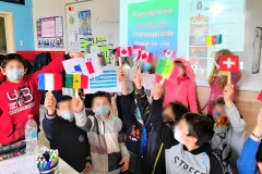 Nous parlons français  (1)